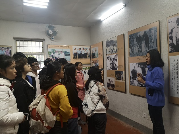 1544438438723070202.jpg 参观展馆.jpg