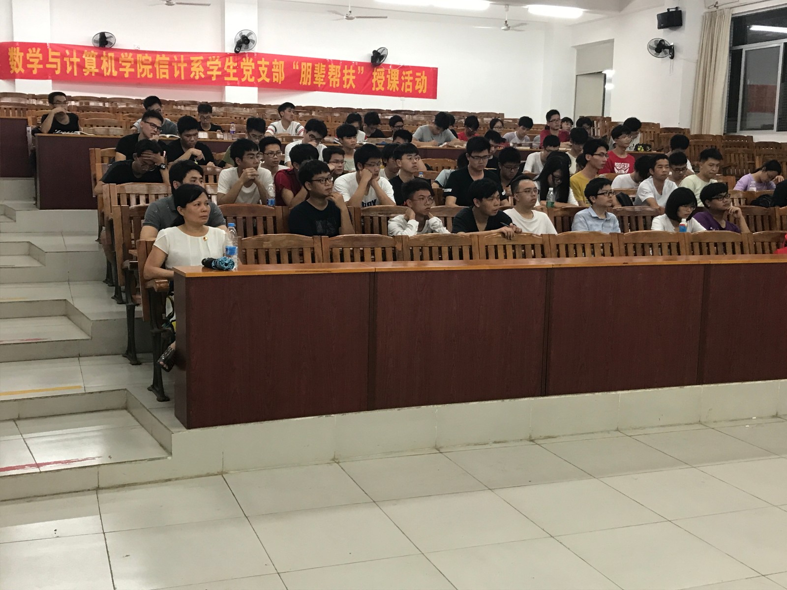 1556796542894038328.jpg 1556796542894038328.jpg